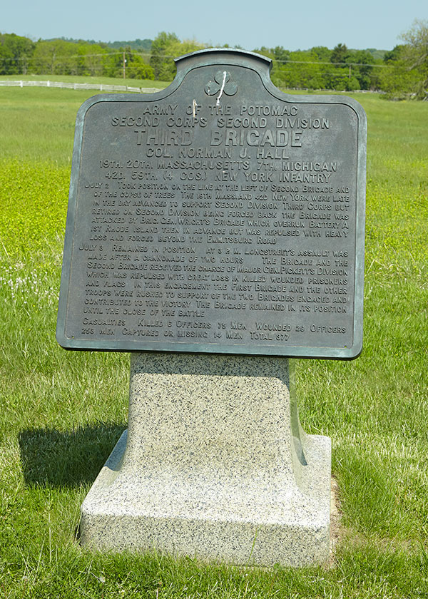 Marker relating the work of Hall's Brigade at the Battle of Gettysburg. Image ©2015 Look Around You Ventures.